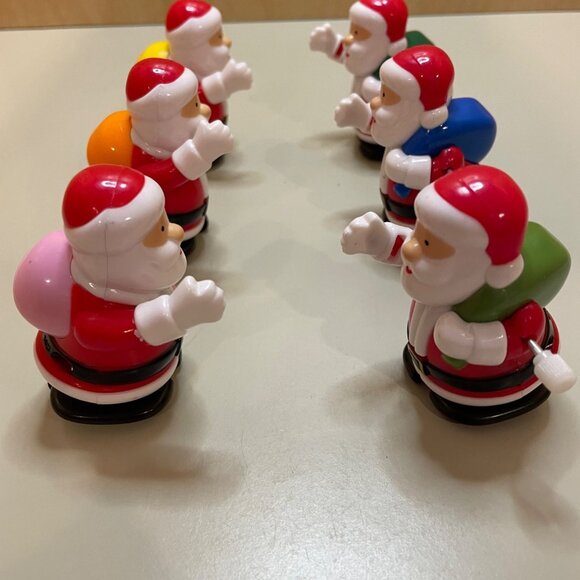 Set Of 6 Wind-Up Santa Claus Toys With Colorful Backpacks - Picture 4 of 5